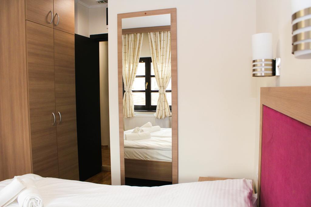 Wake Up Apartments&Rooms Belgrado Buitenkant foto