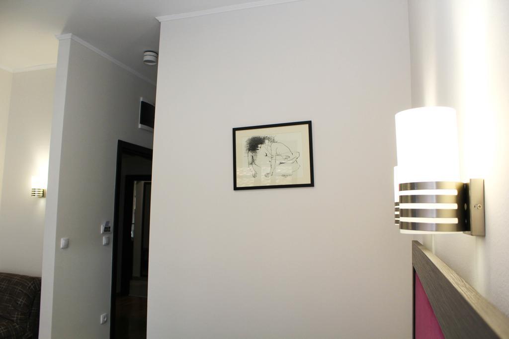 Wake Up Apartments&Rooms Belgrado Buitenkant foto