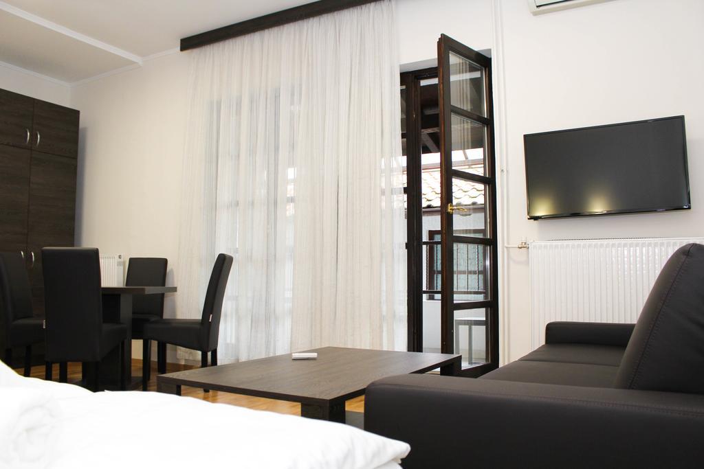 Wake Up Apartments&Rooms Belgrado Buitenkant foto