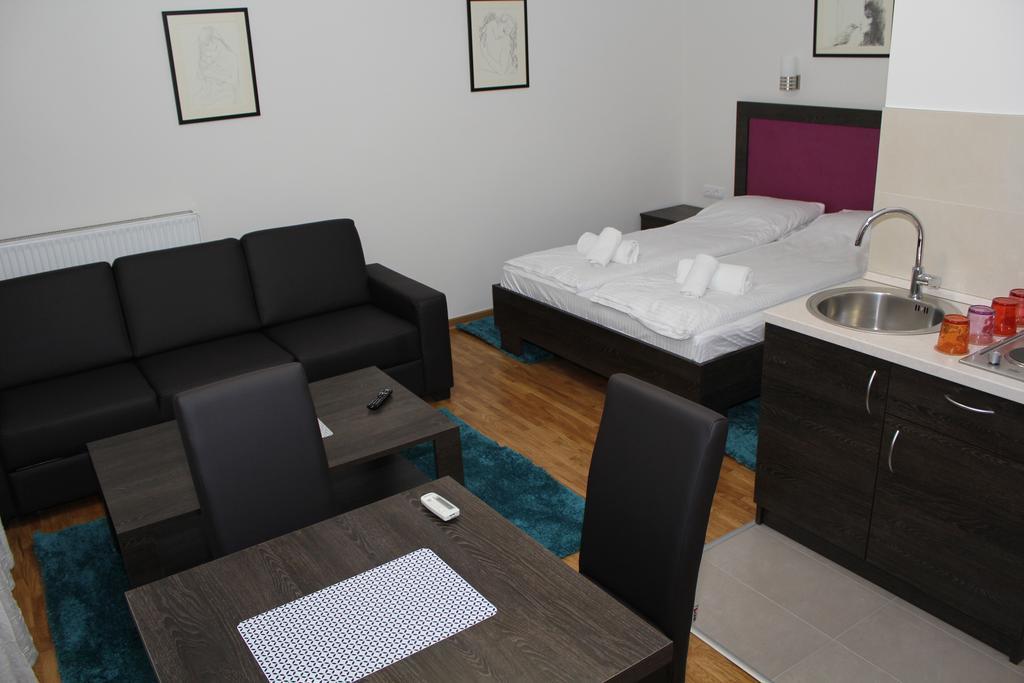 Wake Up Apartments&Rooms Belgrado Buitenkant foto