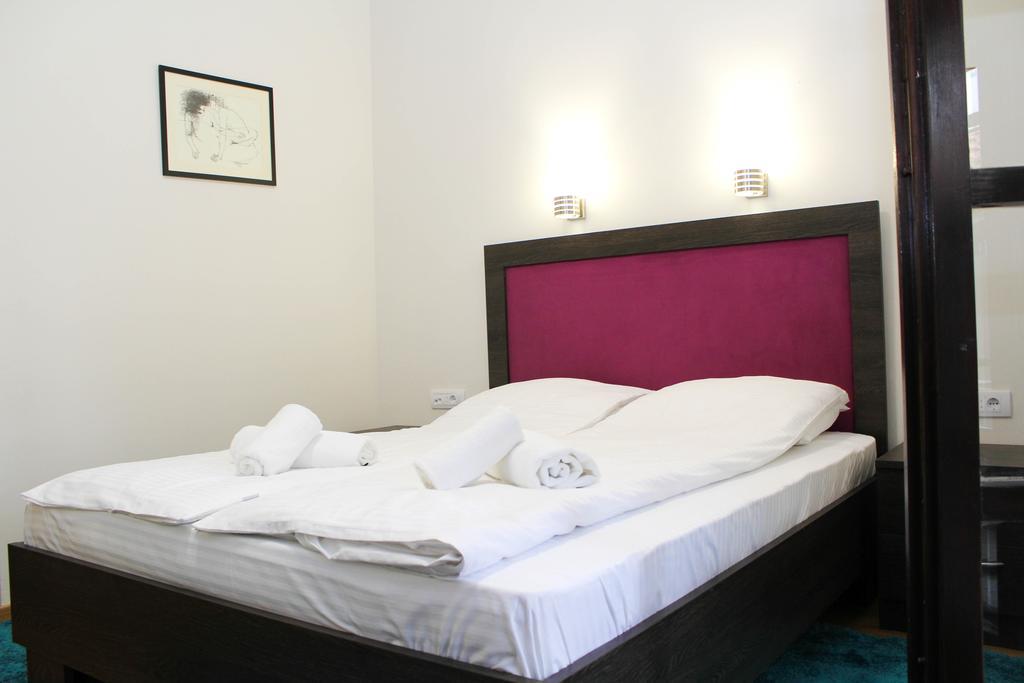 Wake Up Apartments&Rooms Belgrado Buitenkant foto