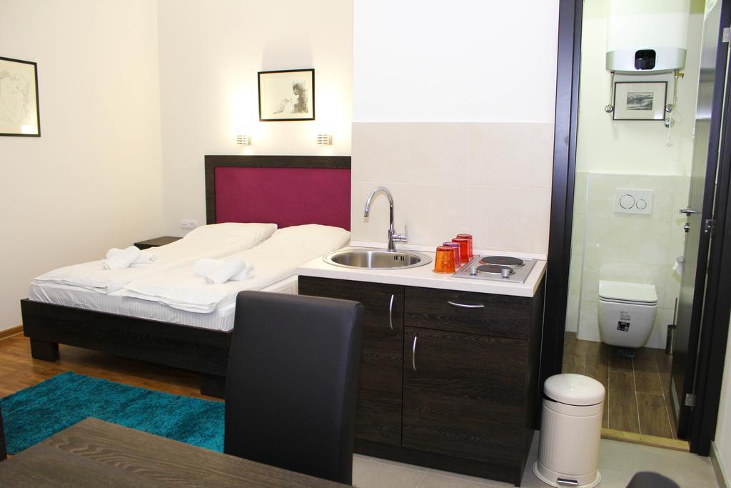 Wake Up Apartments&Rooms Belgrado Buitenkant foto