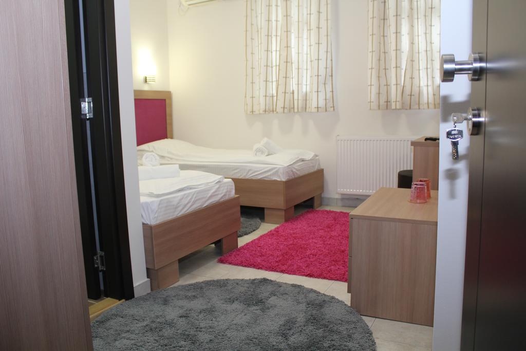 Wake Up Apartments&Rooms Belgrado Buitenkant foto