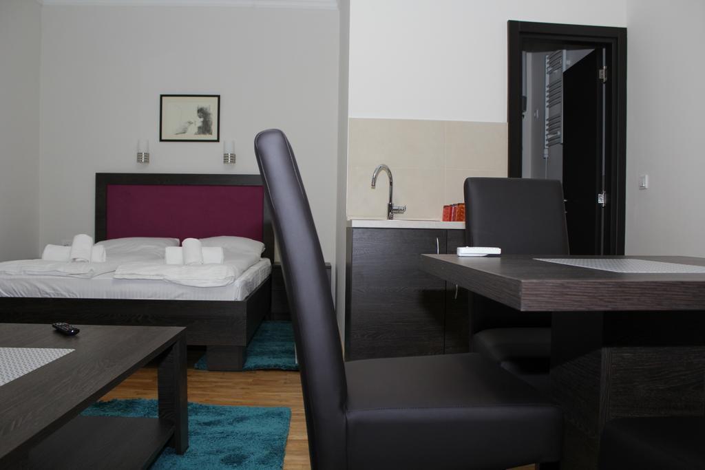 Wake Up Apartments&Rooms Belgrado Buitenkant foto